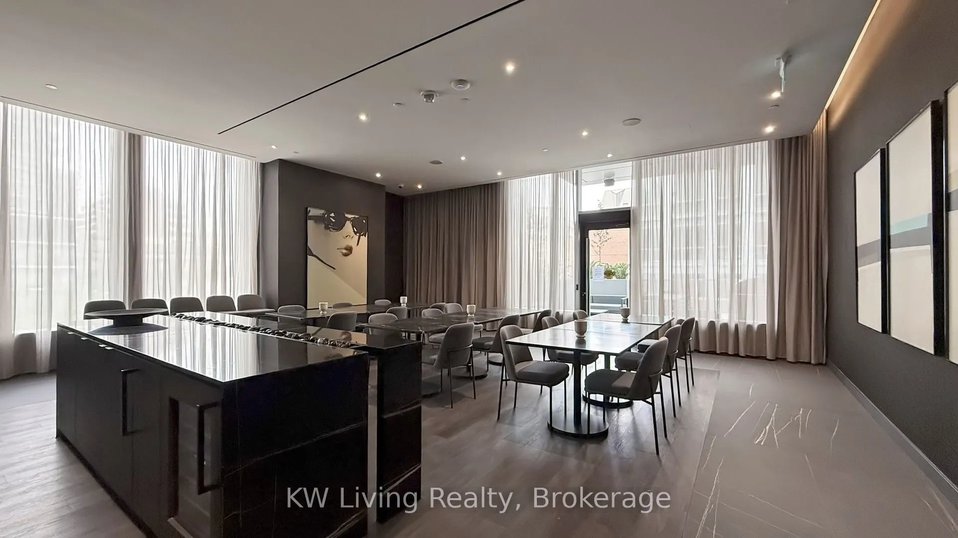 11 Yorkville Avenue #1309
