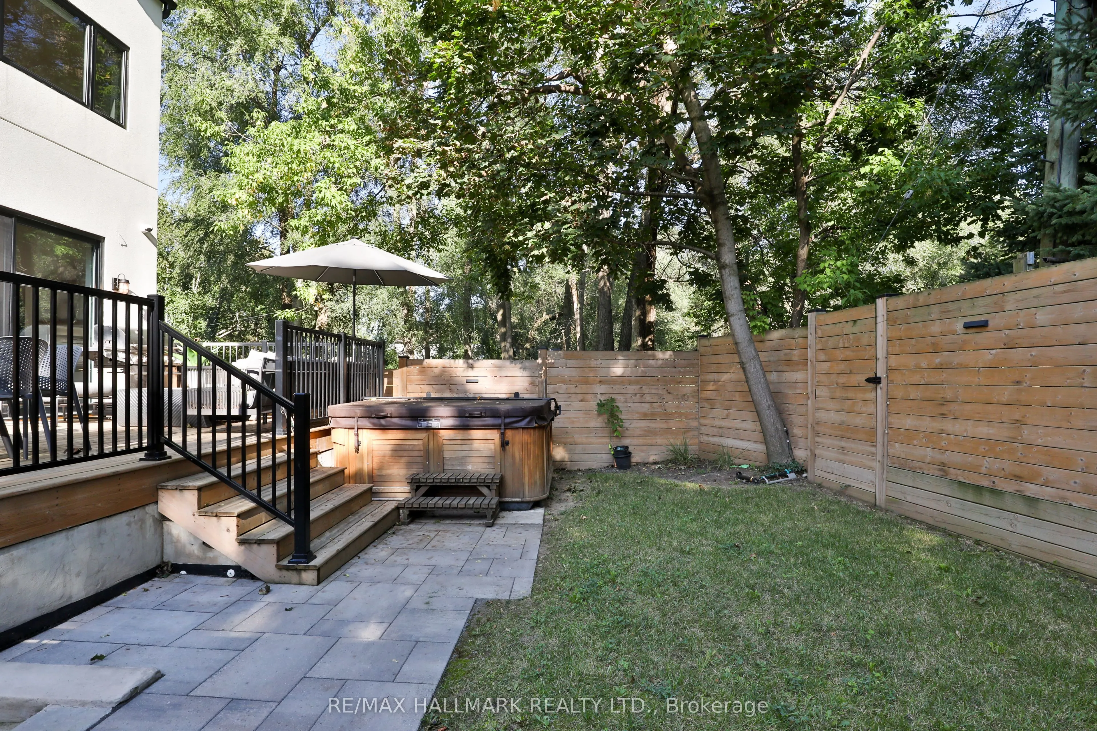 215 Ava Road