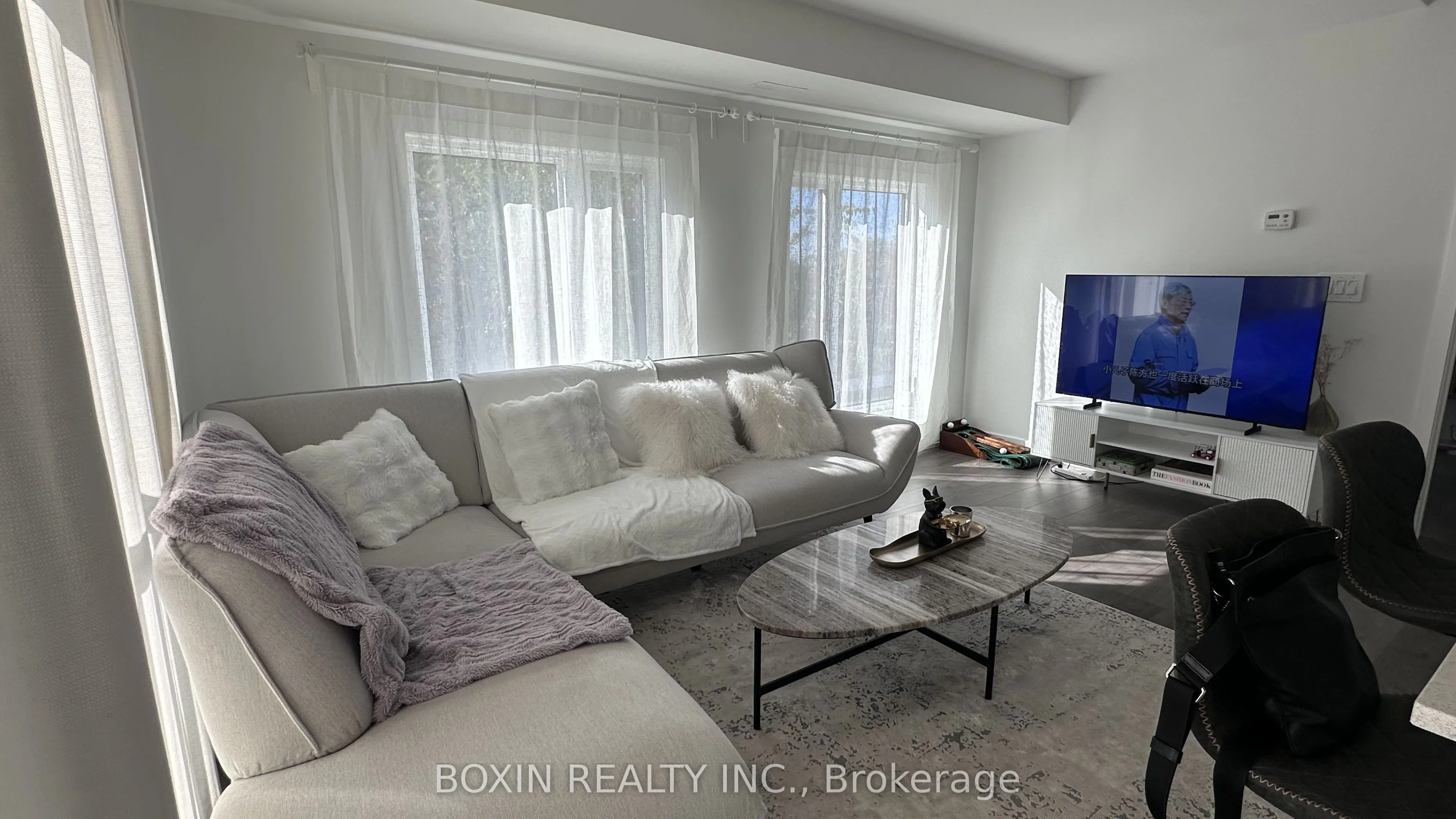 1660 Victoria Park Avenue #C222