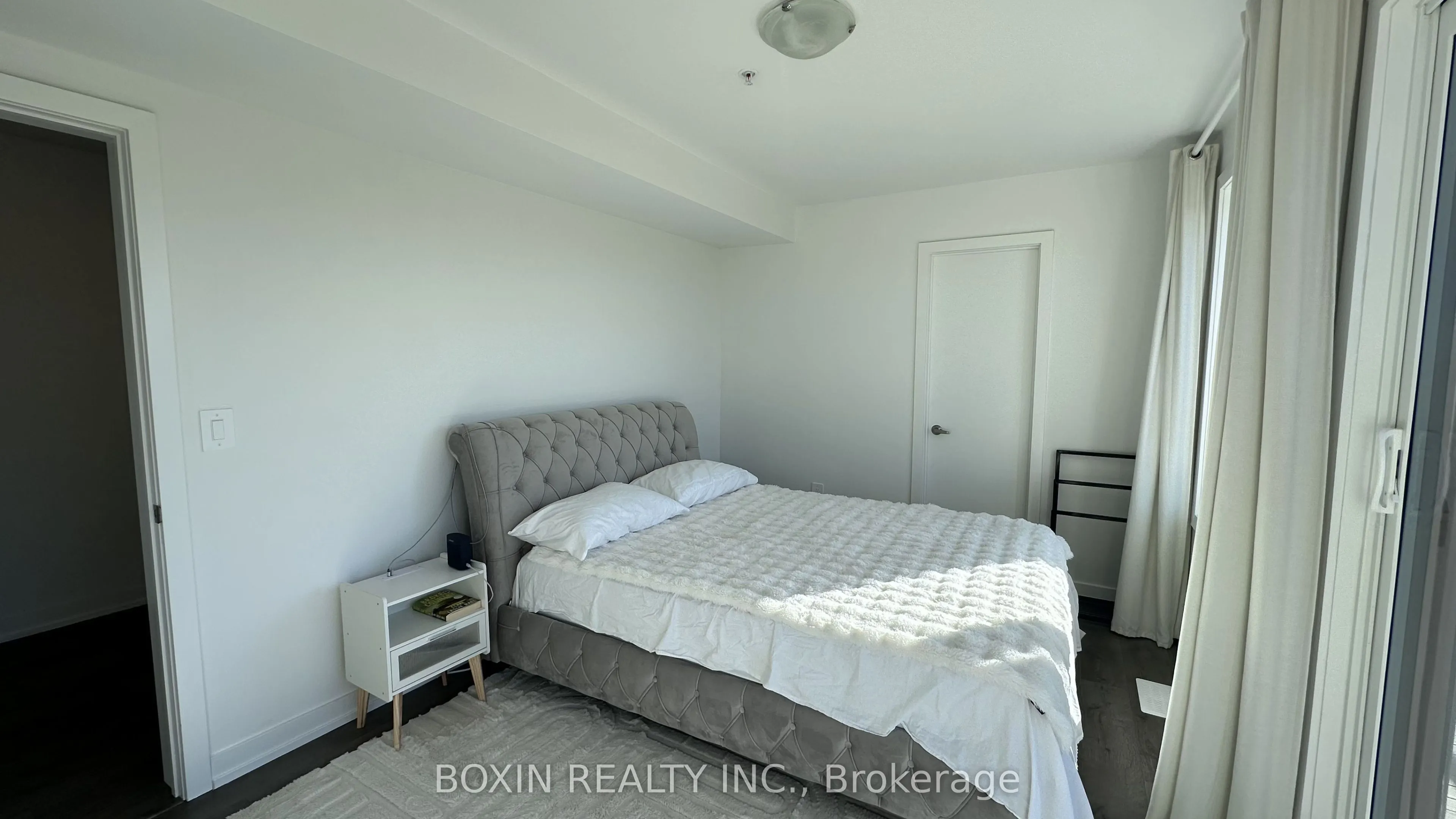 1660 Victoria Park Avenue #C222