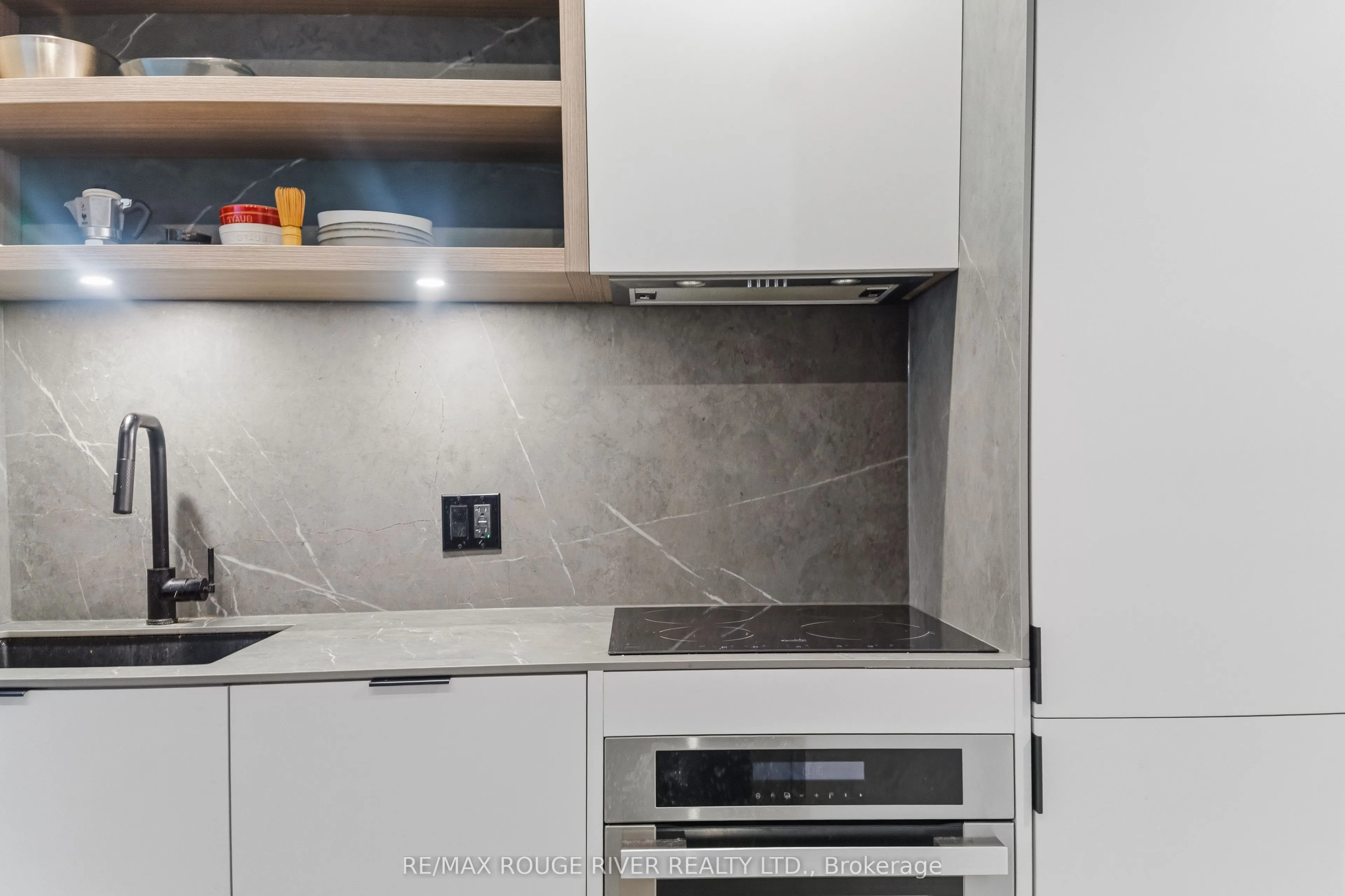 55 Charles Street E #3808