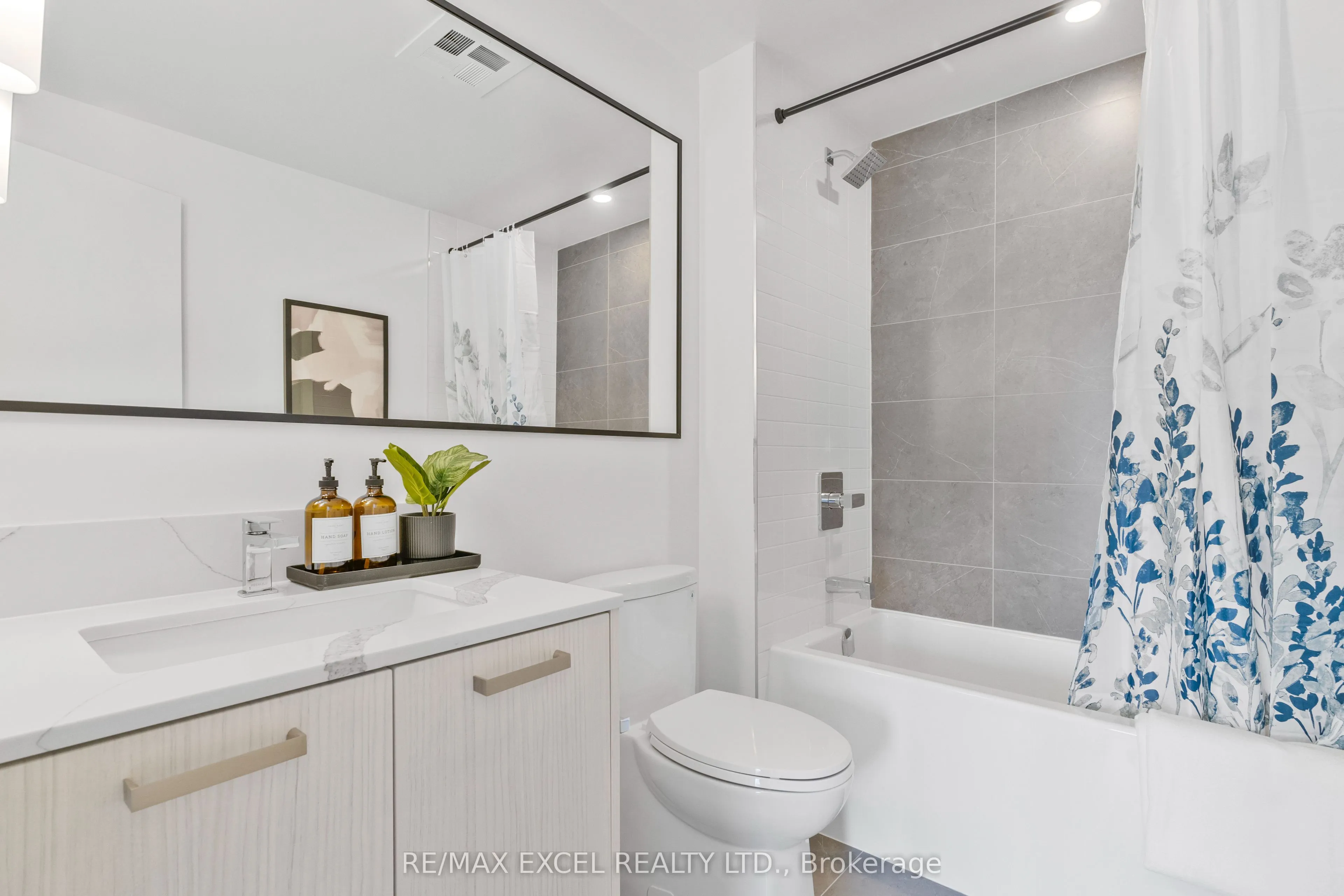 75 Curlew Drive #12