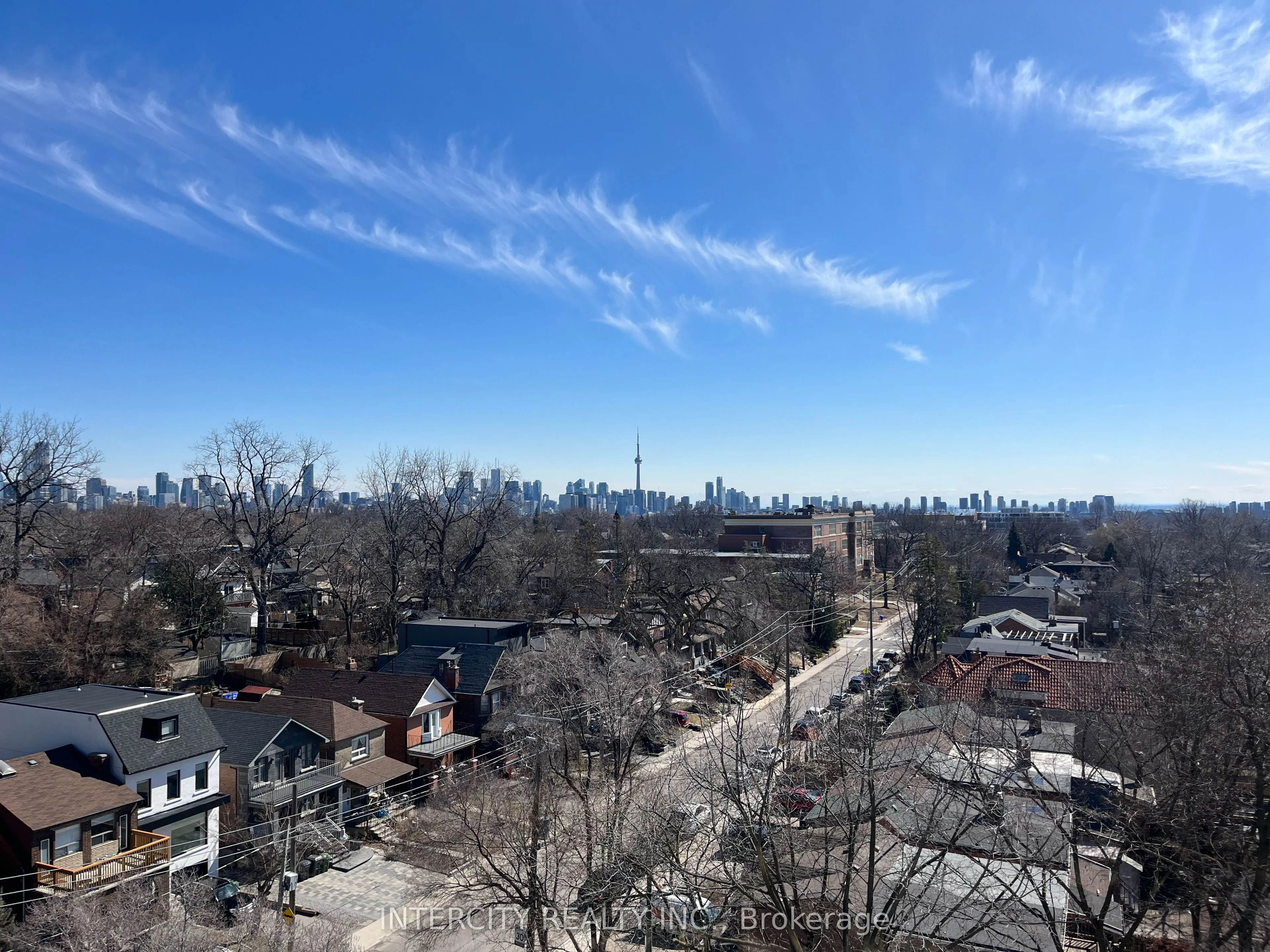 863 St. Clair Avenue W #605