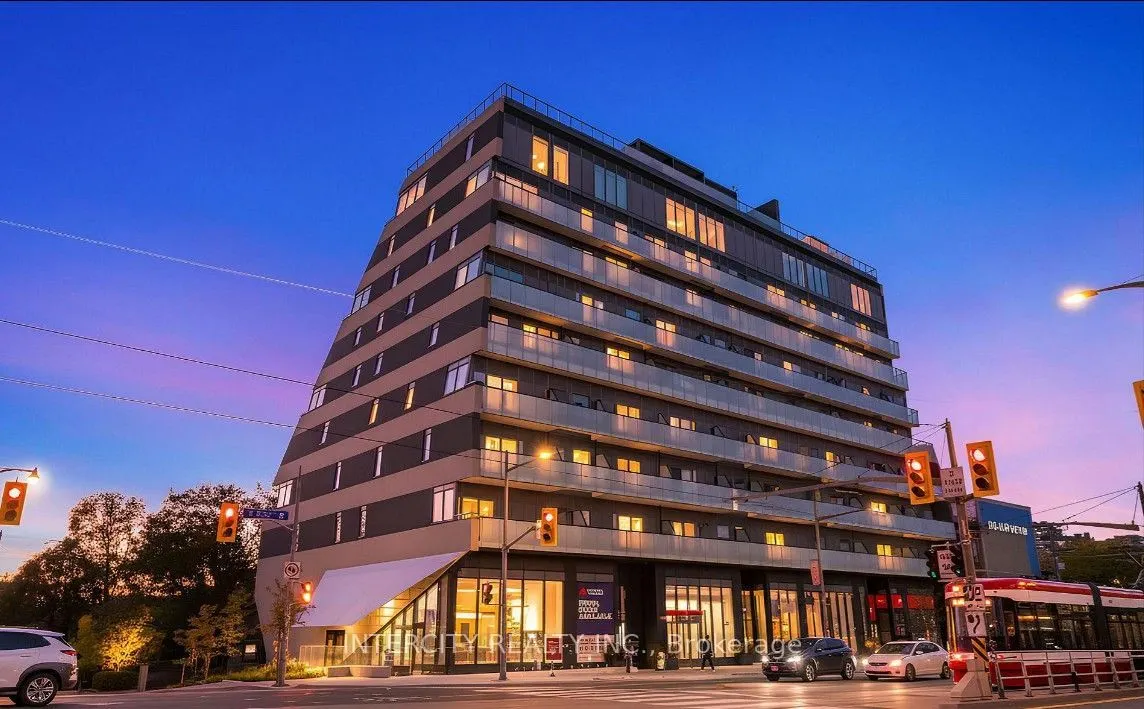 863 St. Clair Avenue W #605