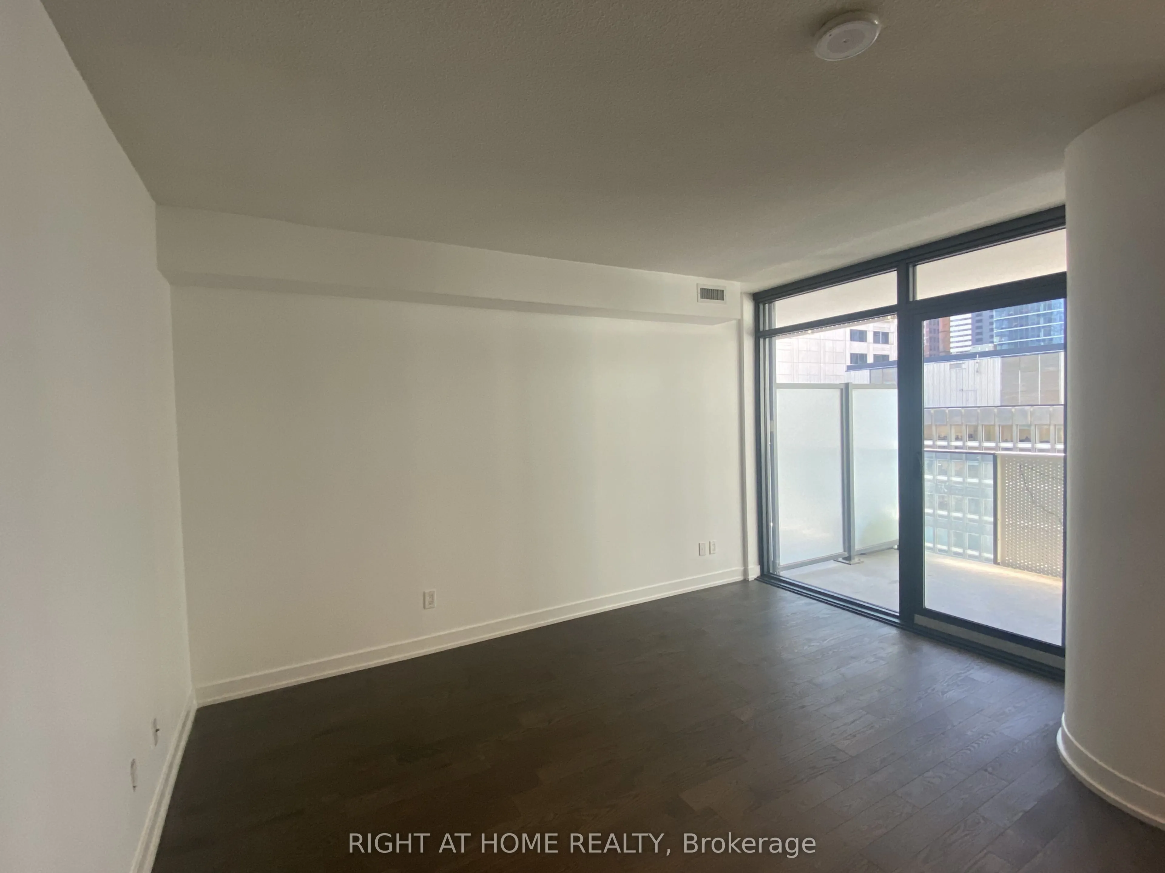 25 Richmond Street E #6