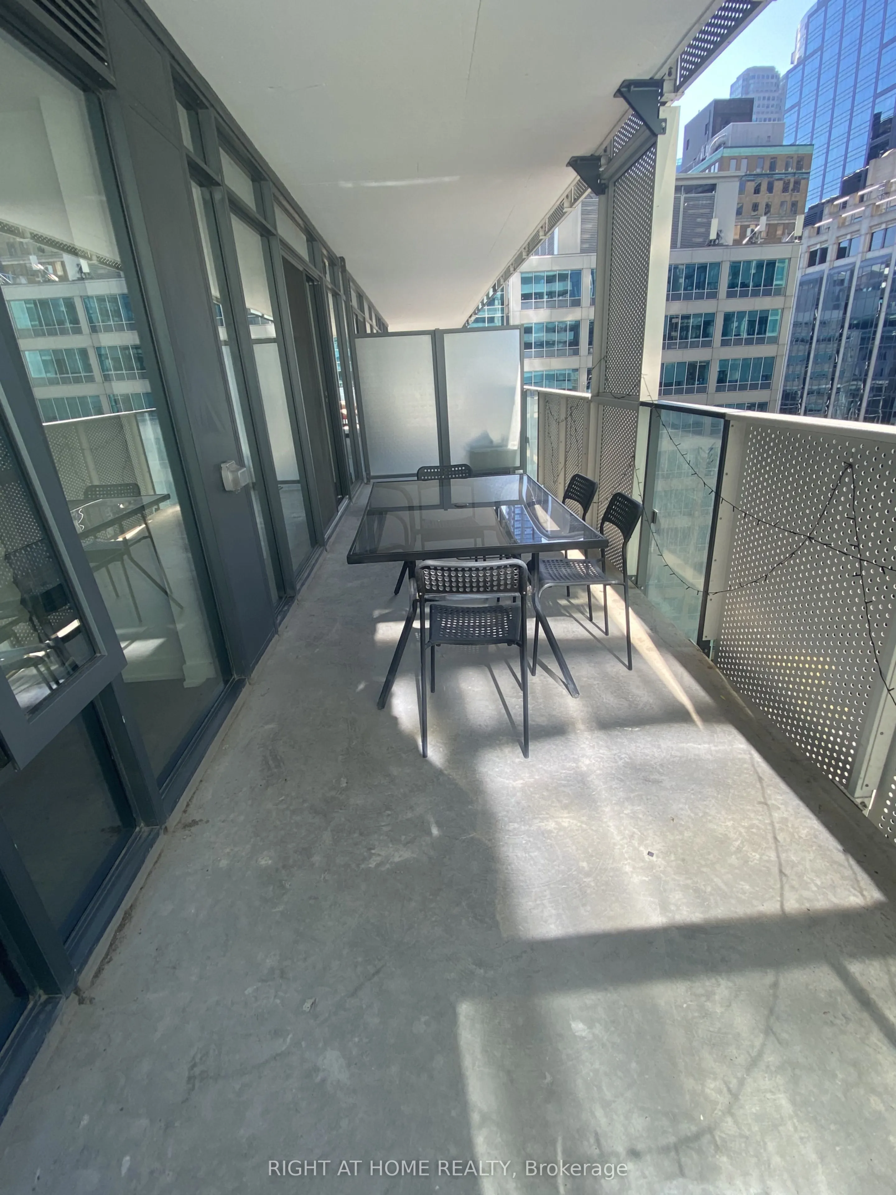 25 Richmond Street E #6