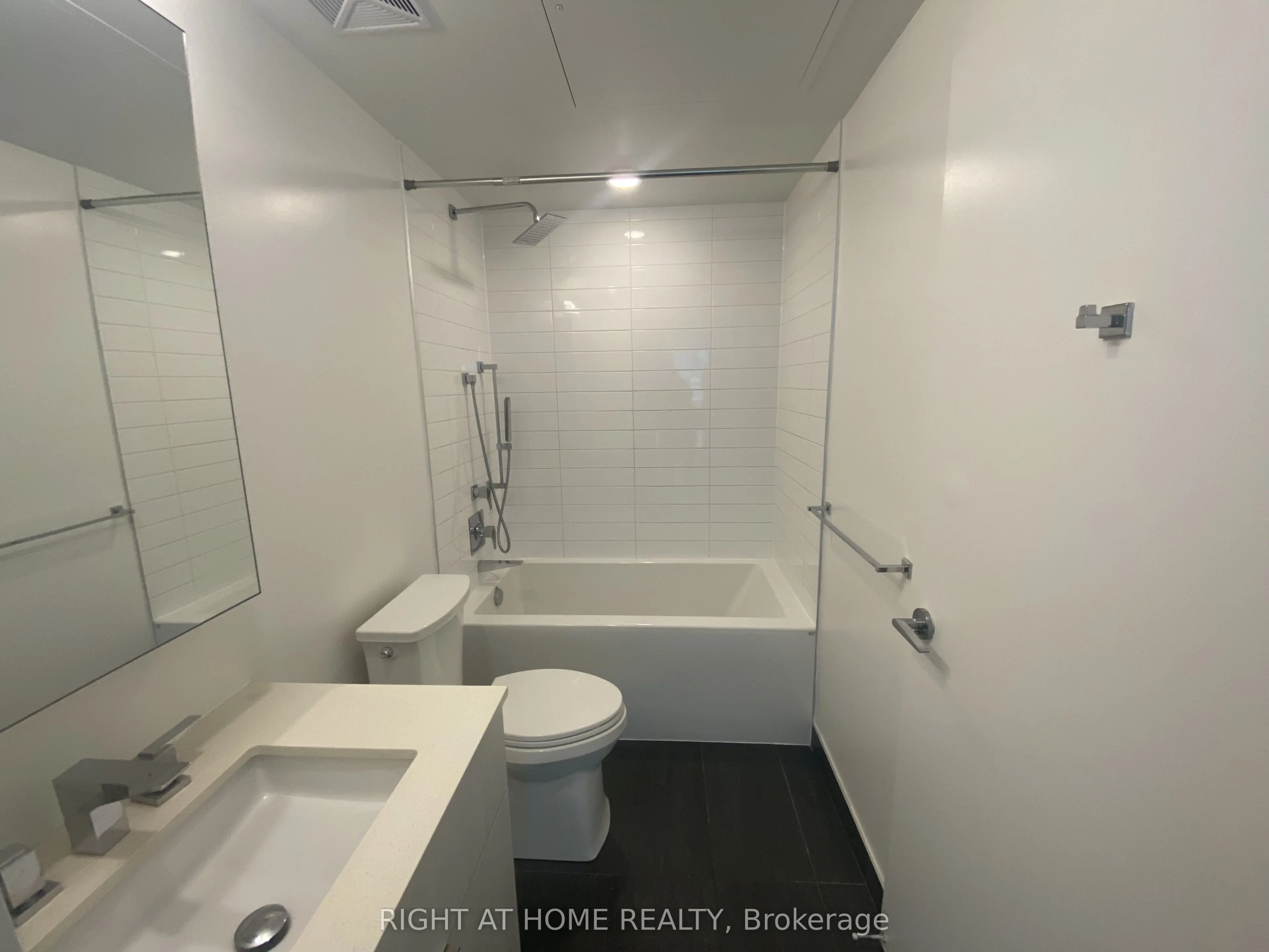 25 Richmond Street E #6