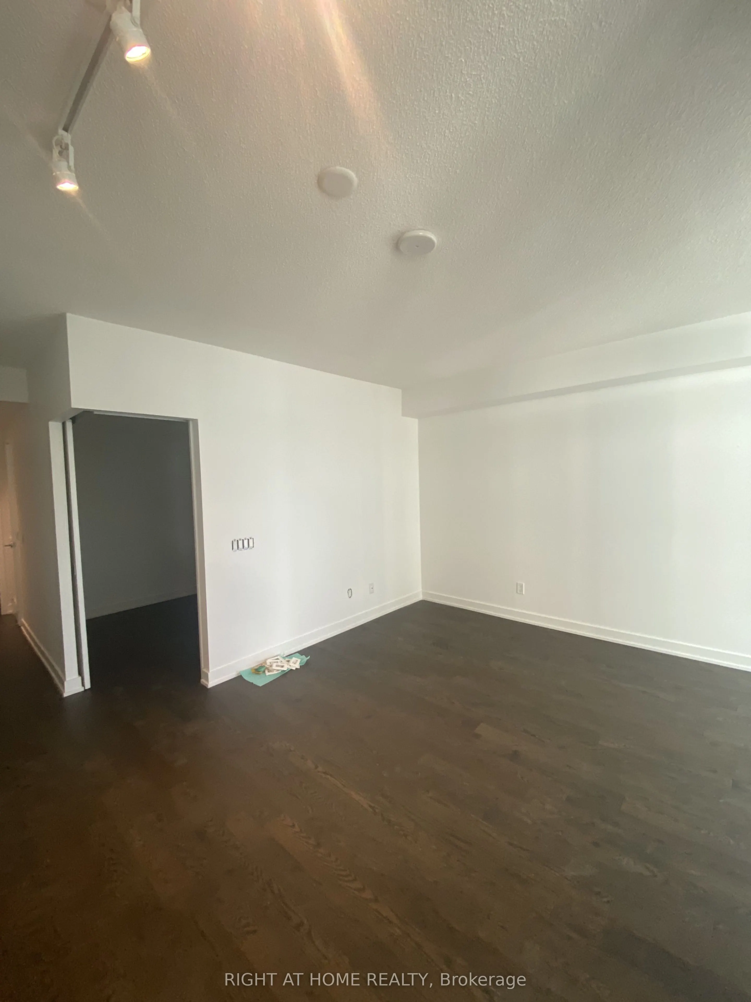 25 Richmond Street E #6