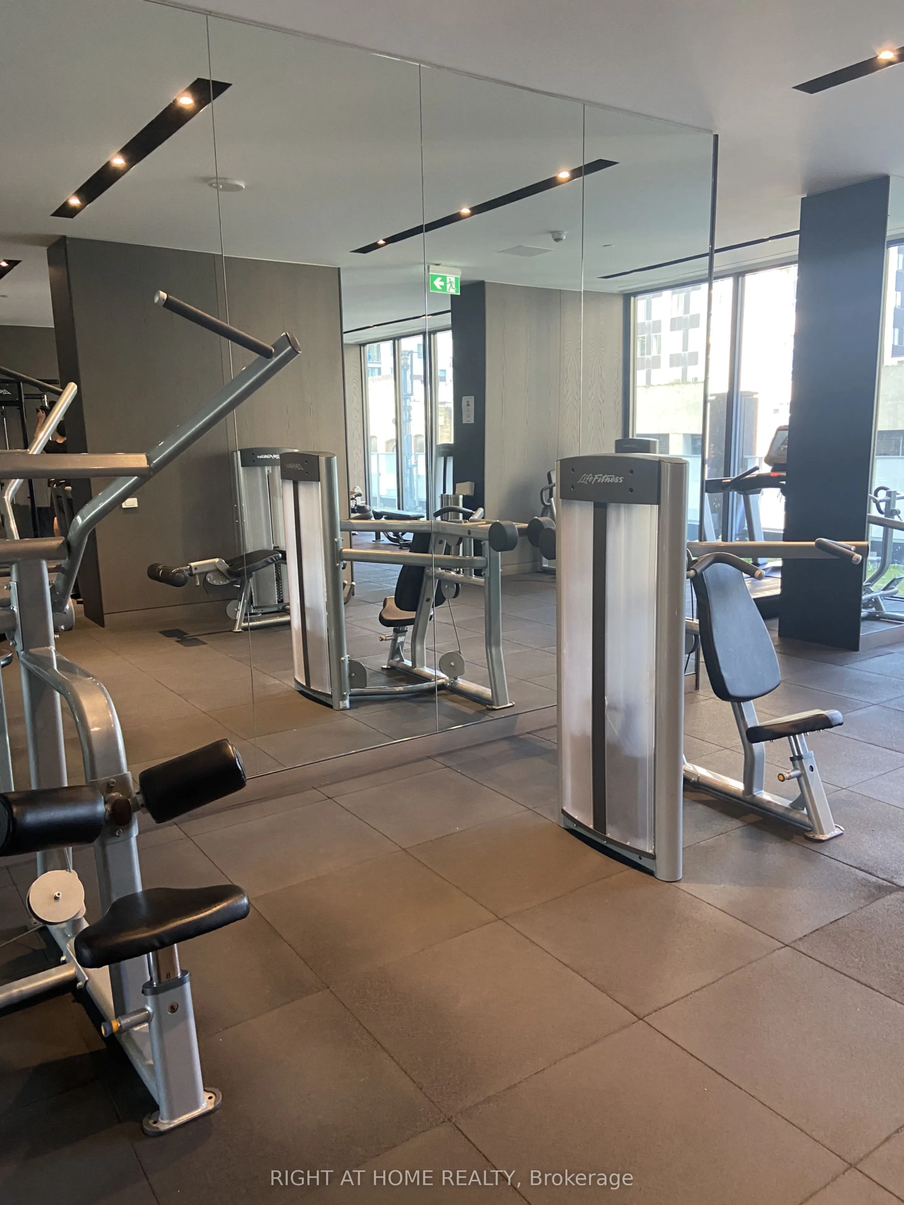 25 Richmond Street E #6