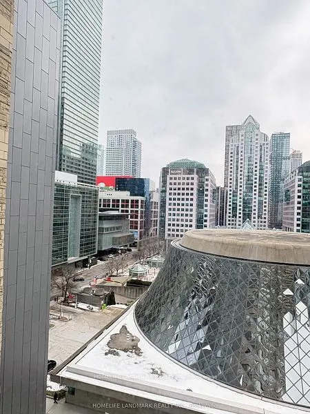 71 Simcoe Street #1002