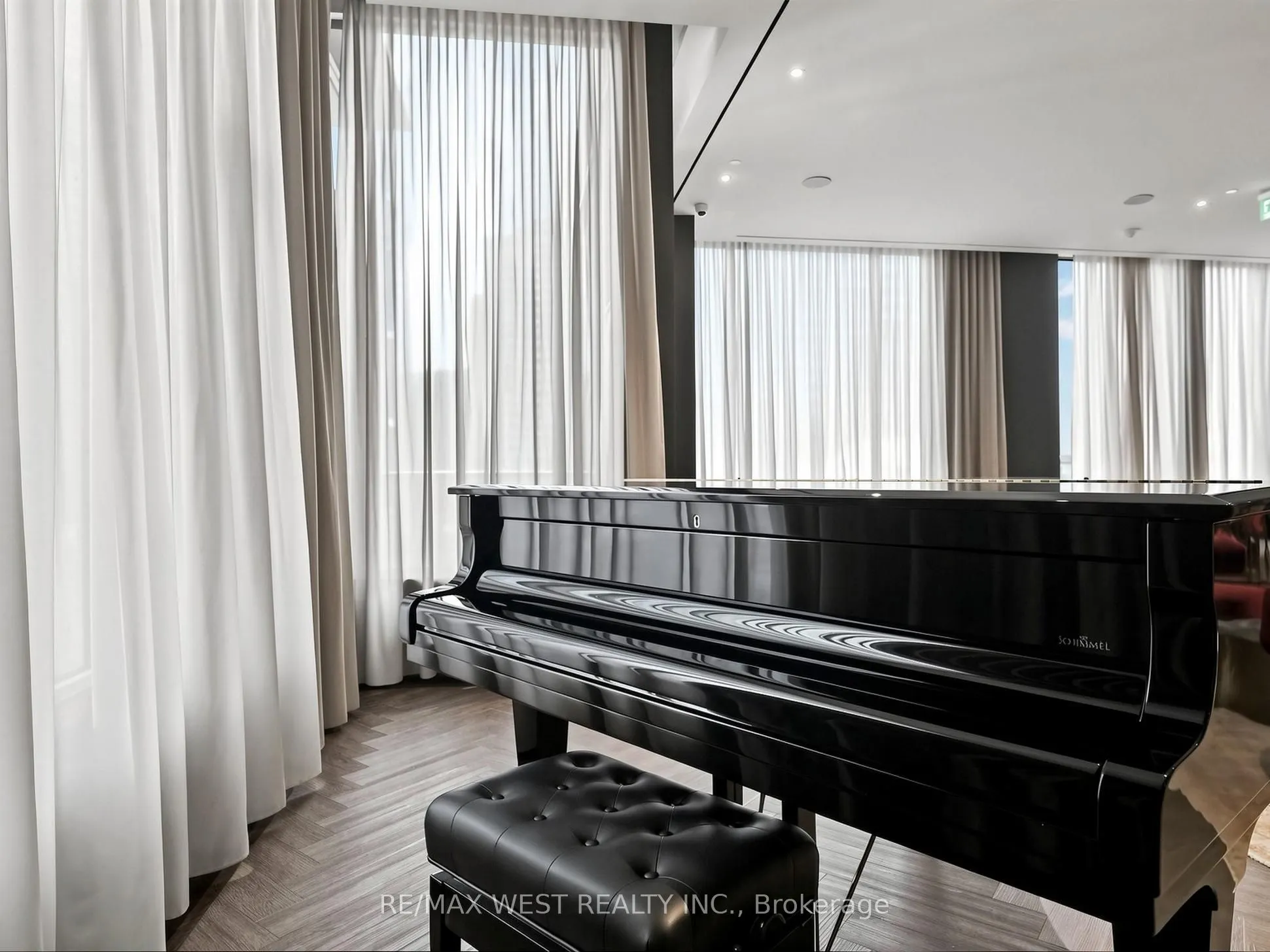 11 Yorkville Avenue #1709