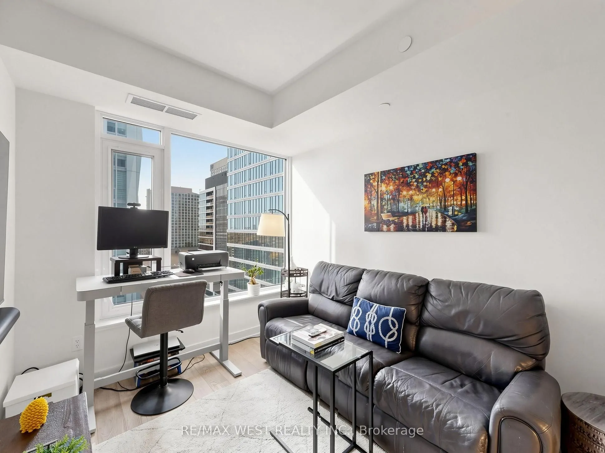 11 Yorkville Avenue #1709