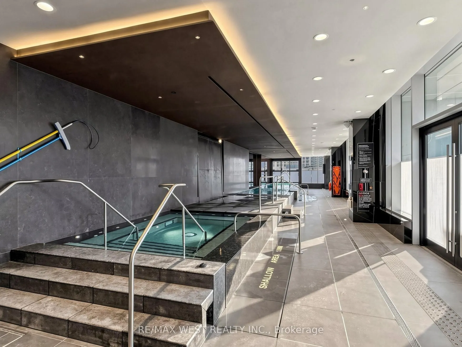 11 Yorkville Avenue #1709