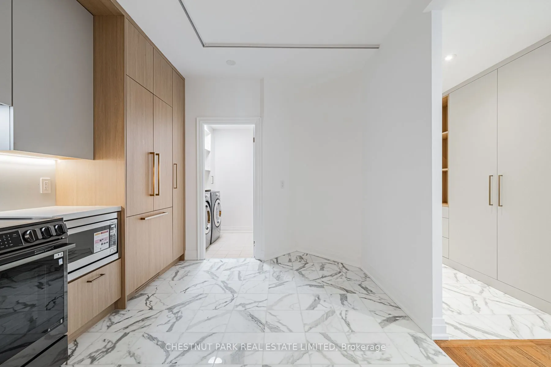 3 Mcalpine Street #803