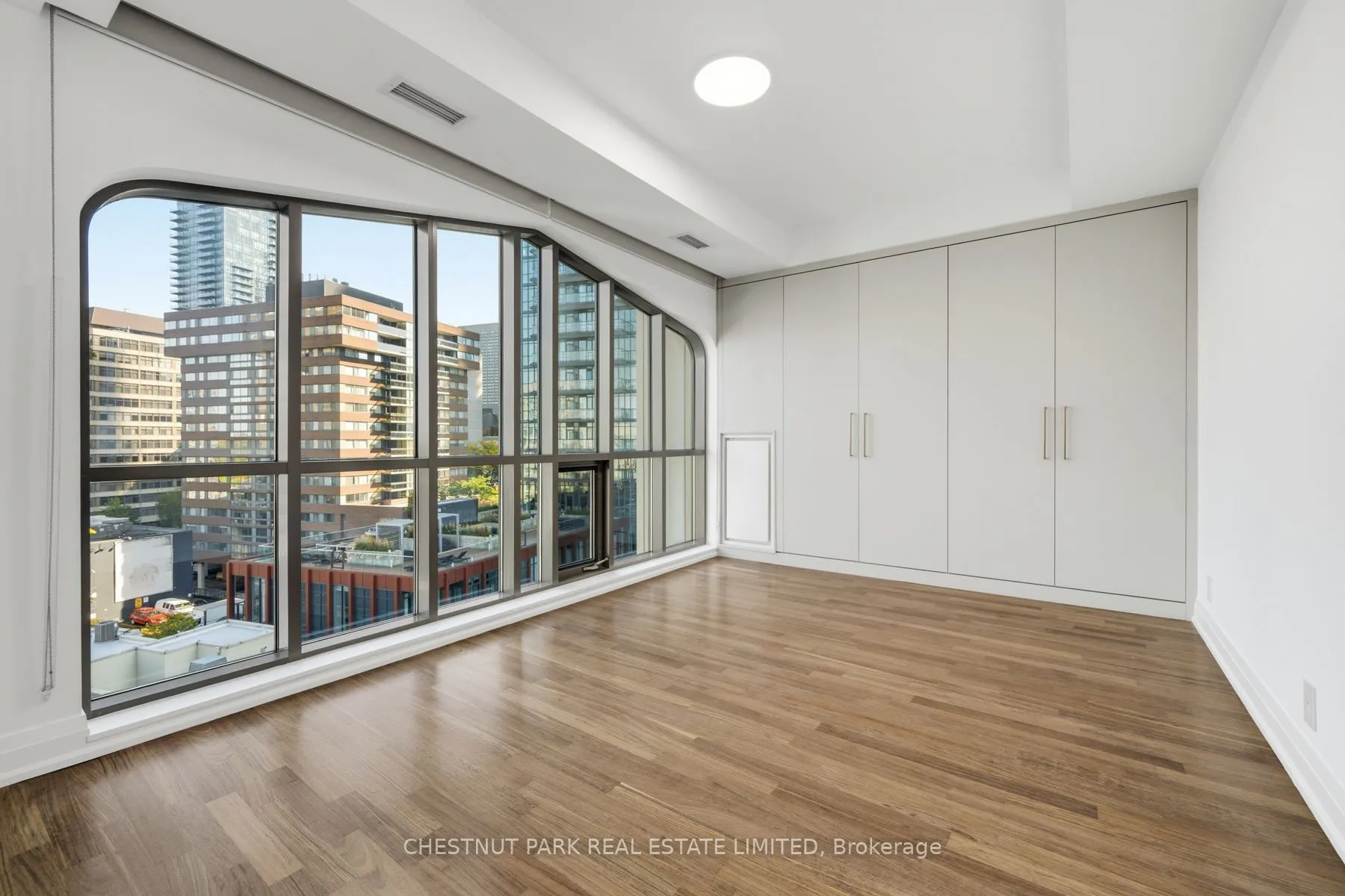 3 Mcalpine Street #803