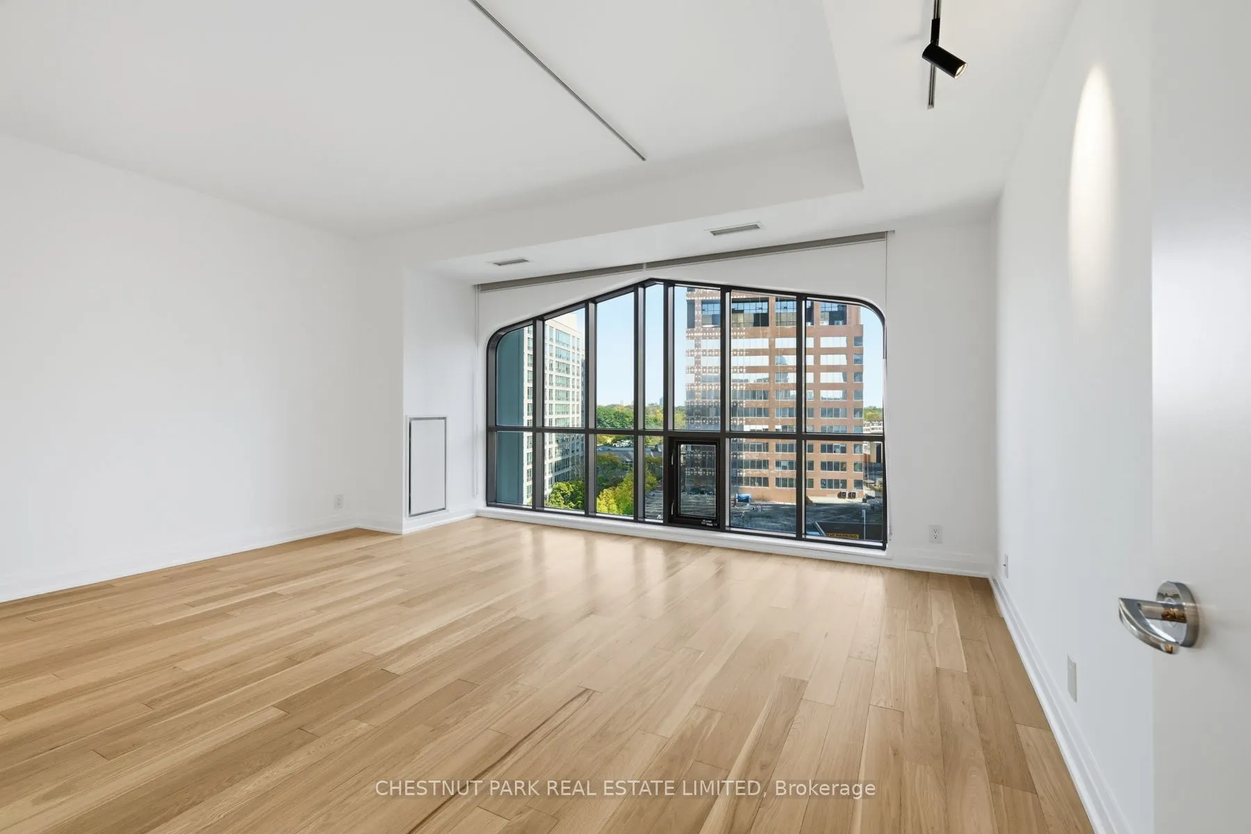 3 Mcalpine Street #803