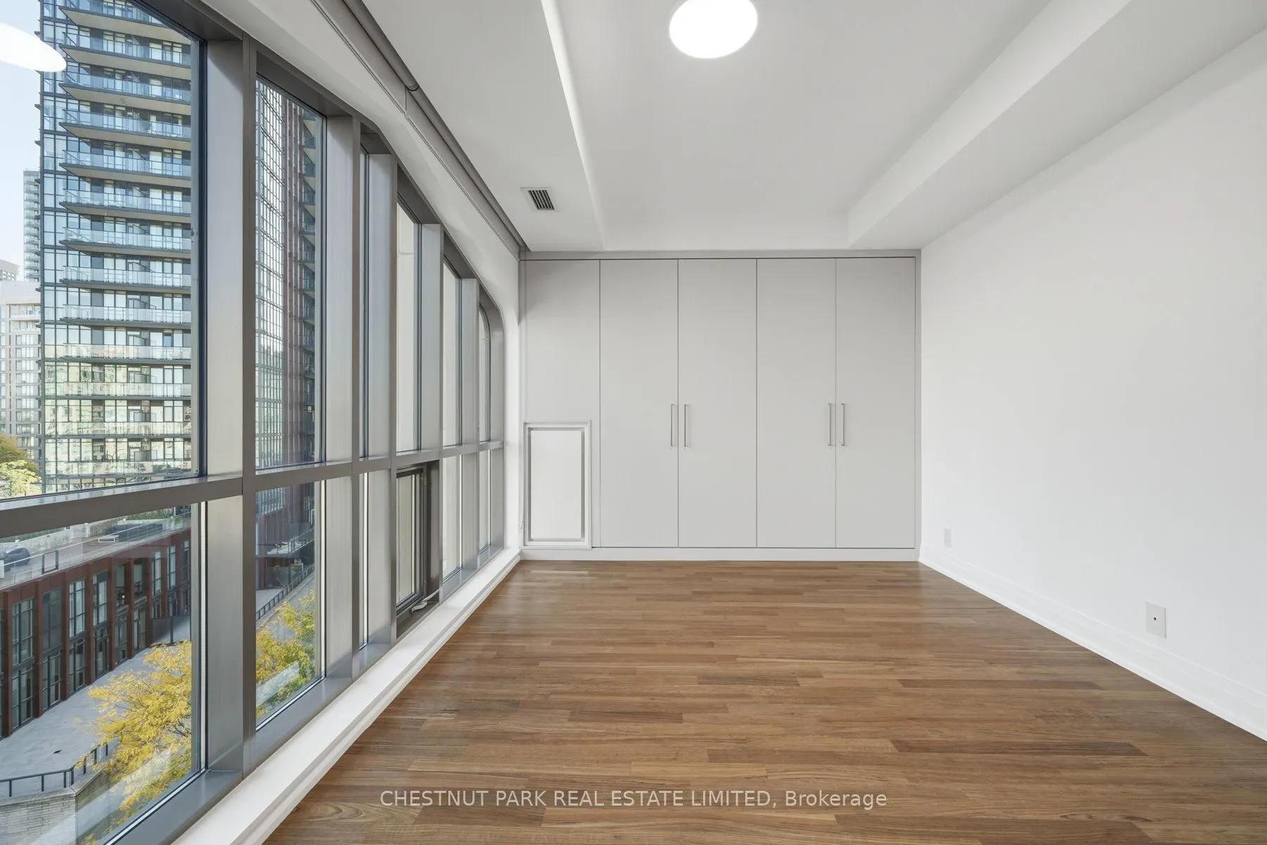 3 Mcalpine Street #803