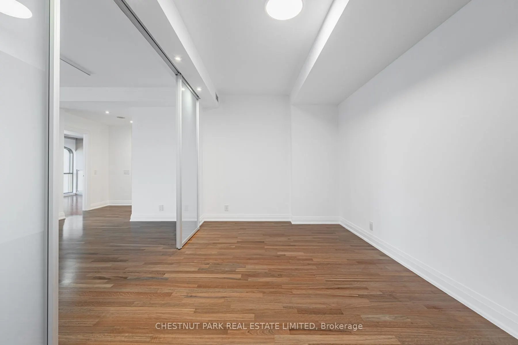3 Mcalpine Street #803
