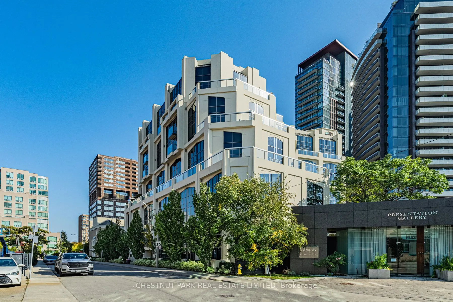 3 Mcalpine Street #803
