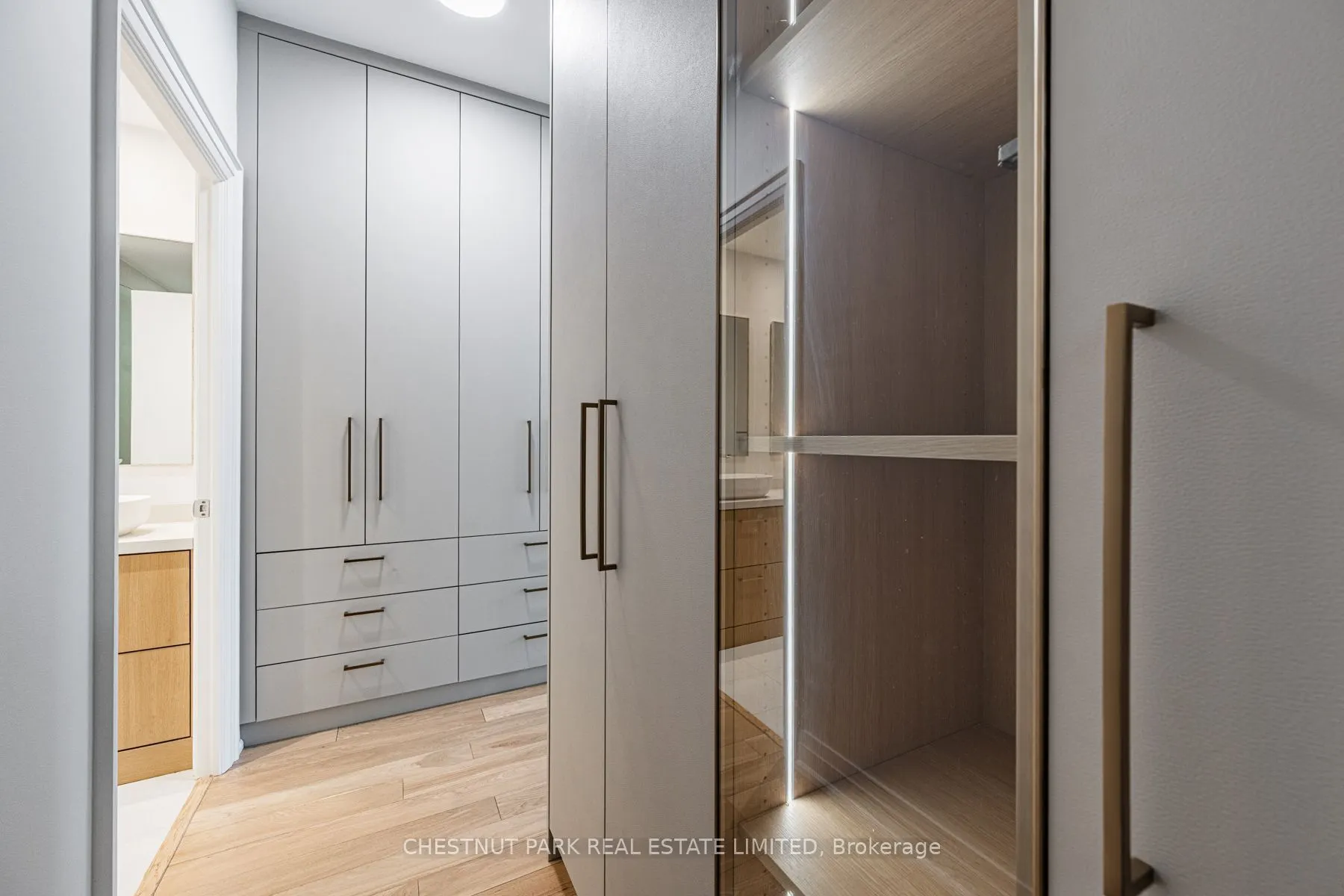 3 Mcalpine Street #803