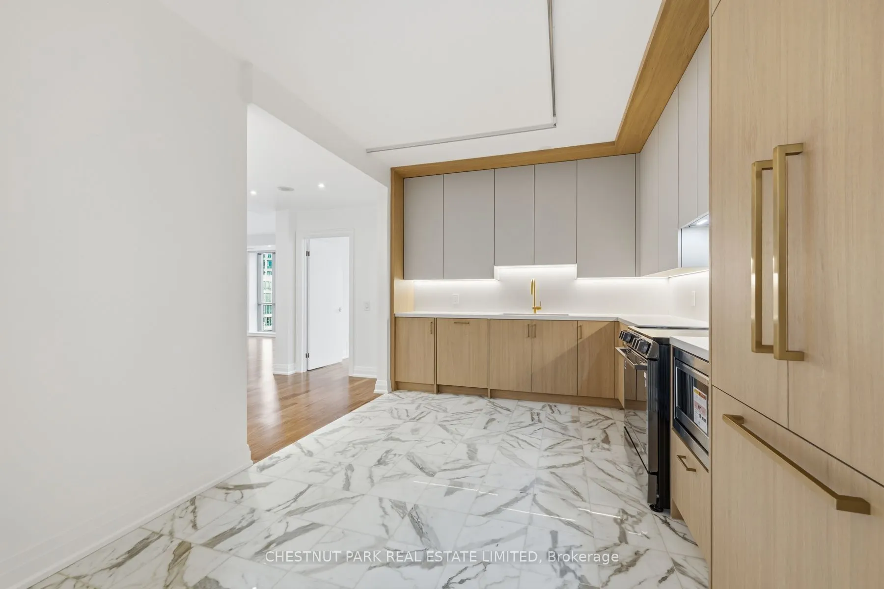 3 Mcalpine Street #803