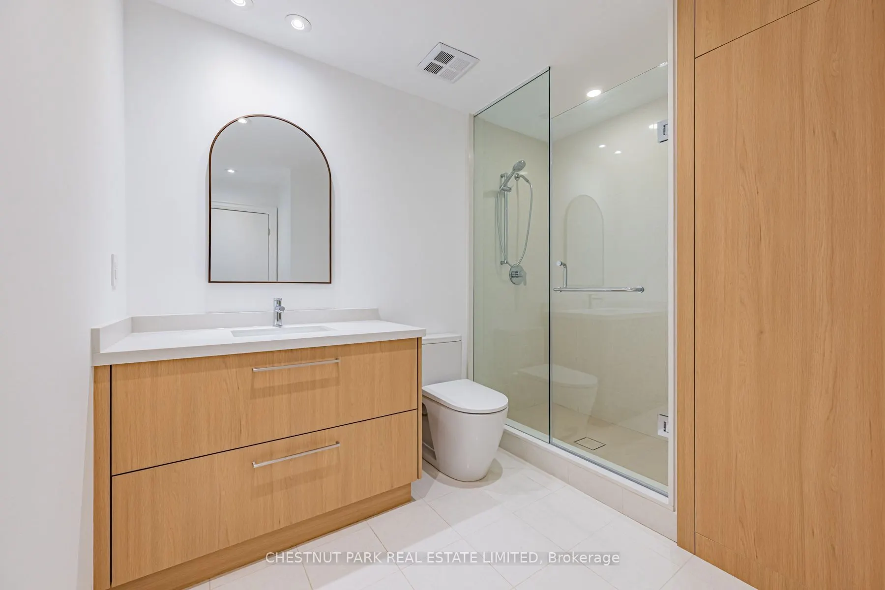 3 Mcalpine Street #803