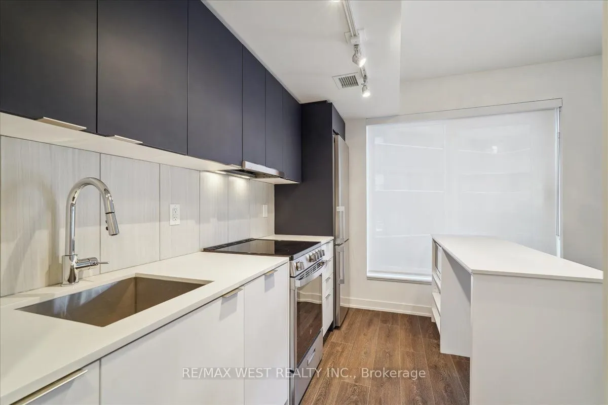 8 Tippett Road #426