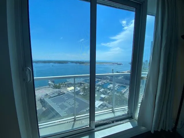 218 Queens Quay W #2408