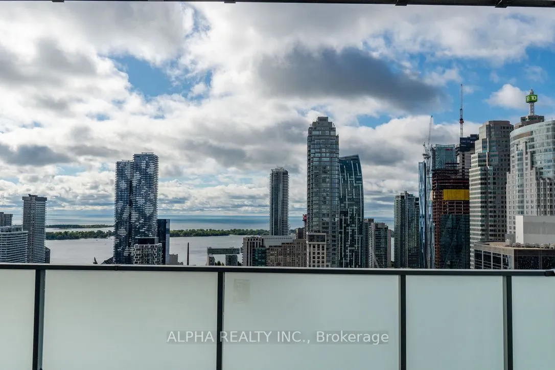 20 Lombard Street #4207