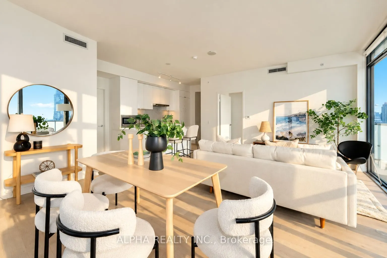 20 Lombard Street #4207