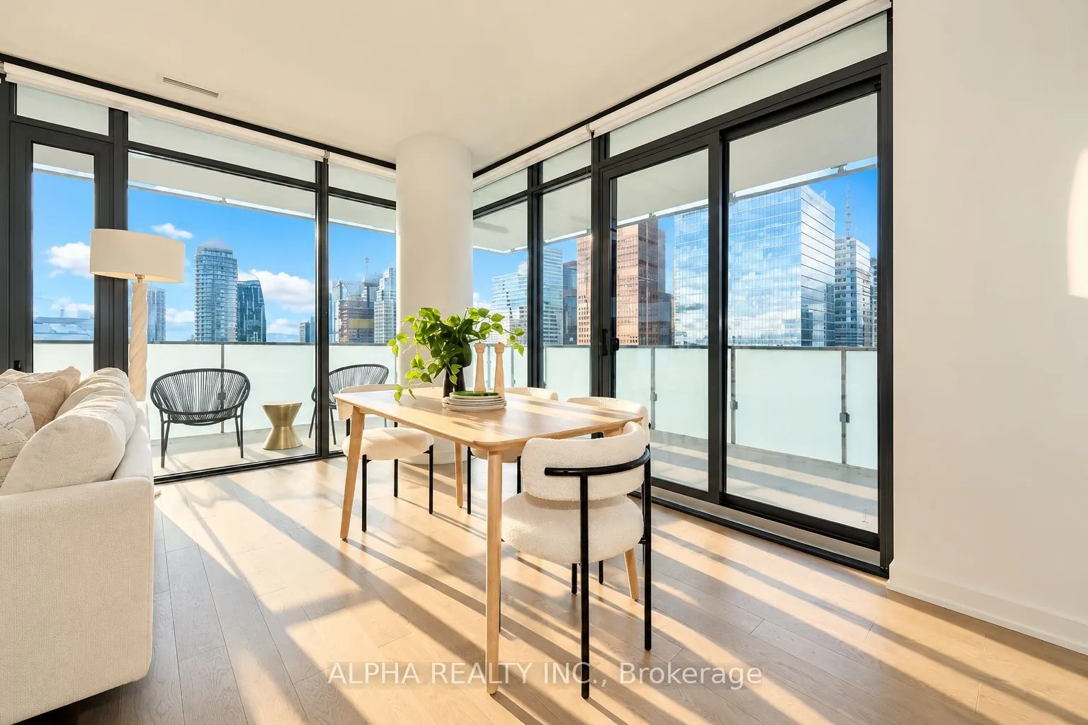 20 Lombard Street #4207