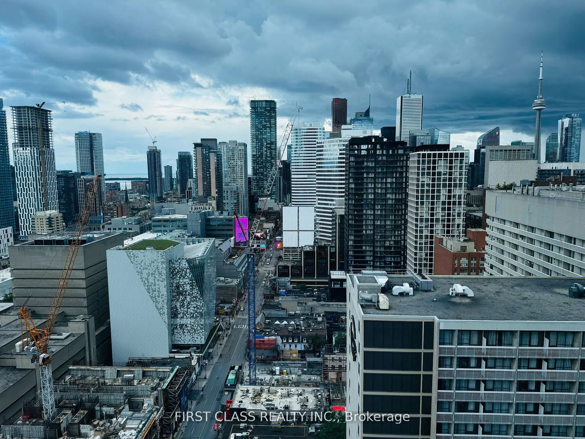 386 Yonge Street #2607