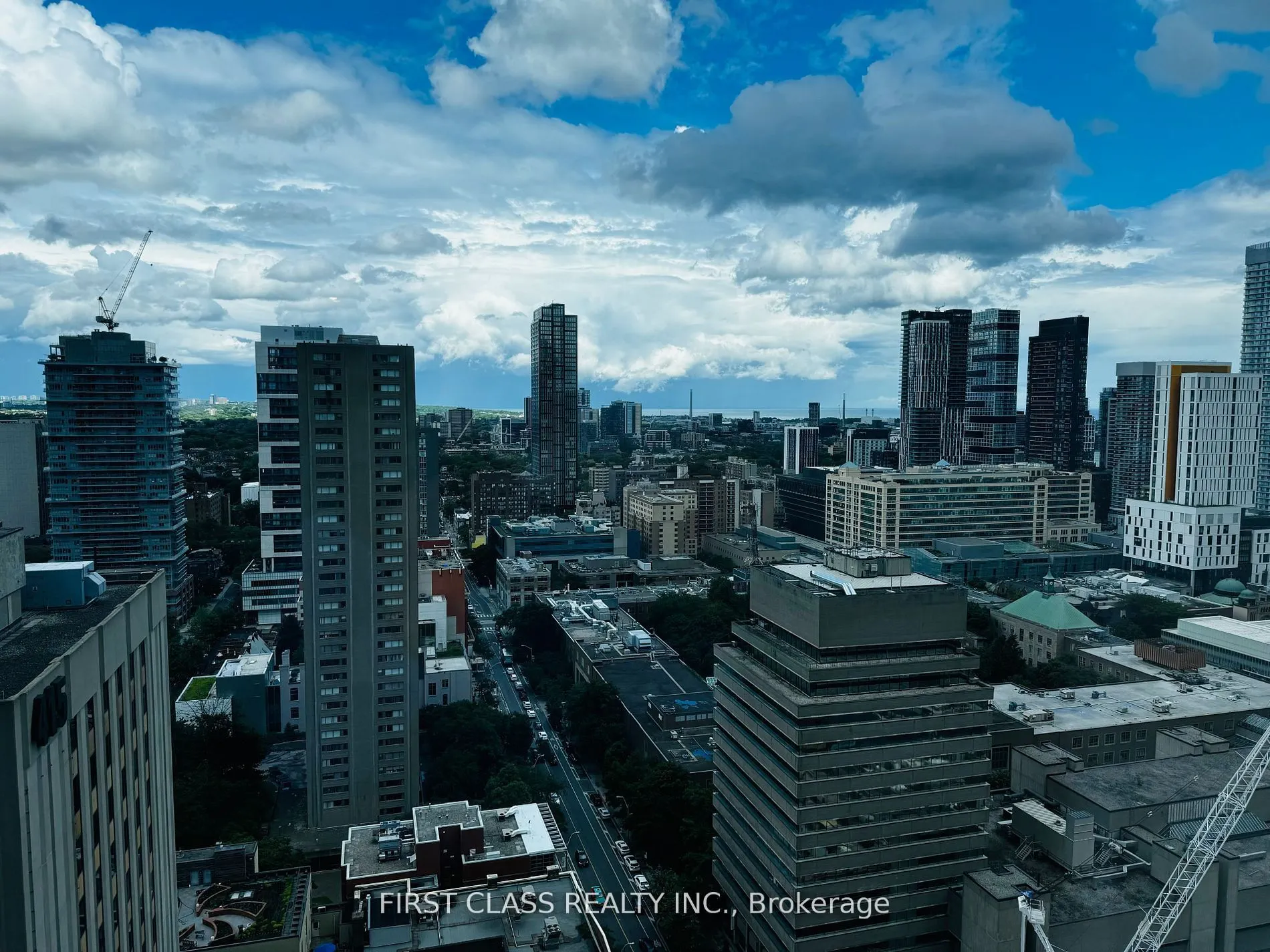386 Yonge Street #2607