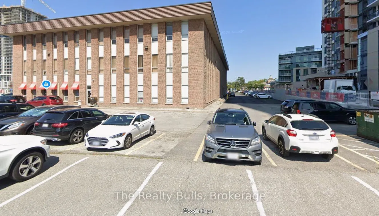 2175 Sheppard Avenue E ## 106 One Room
