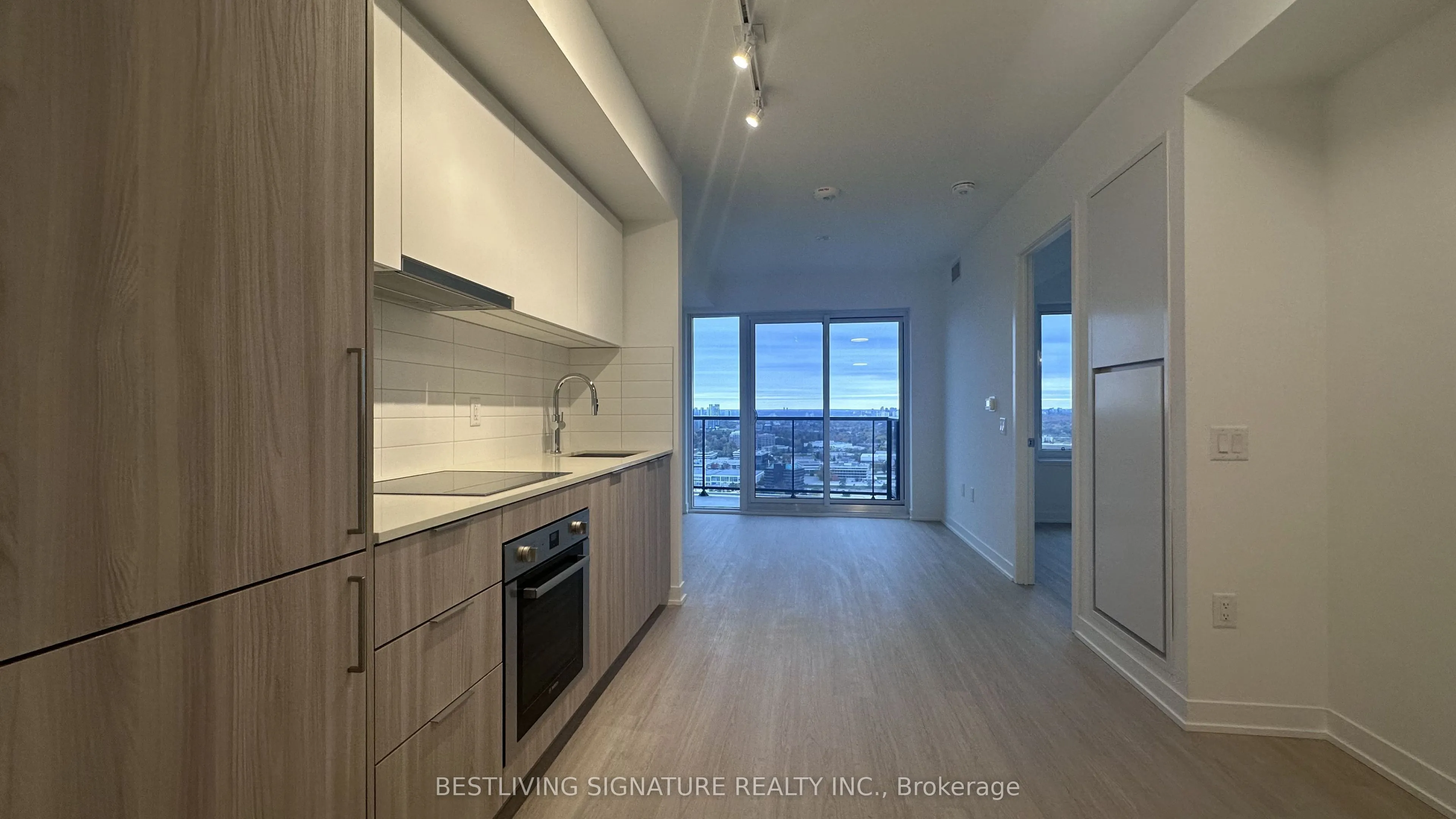 15 David Salomon Drive #3603