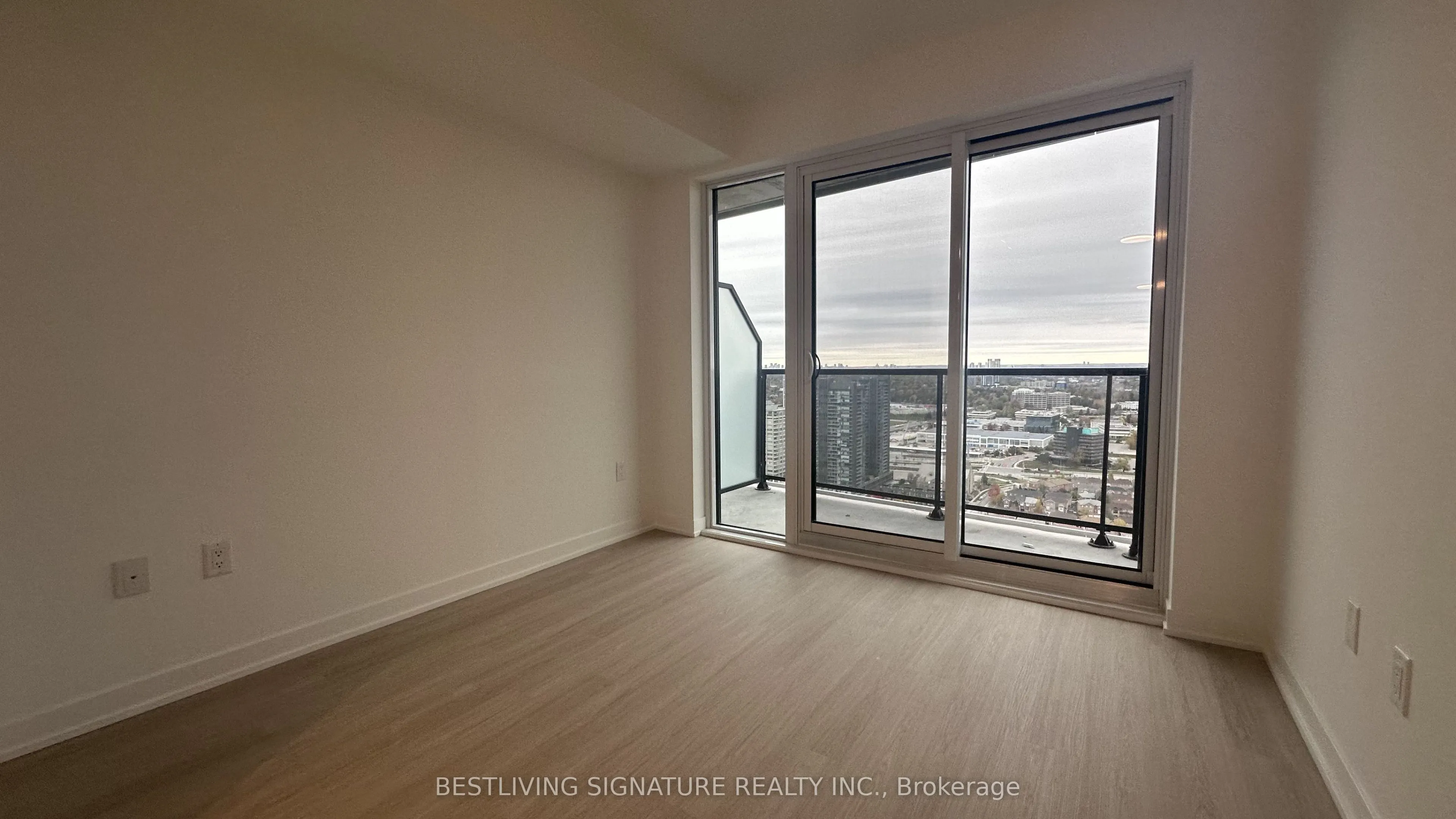 15 David Salomon Drive #3603