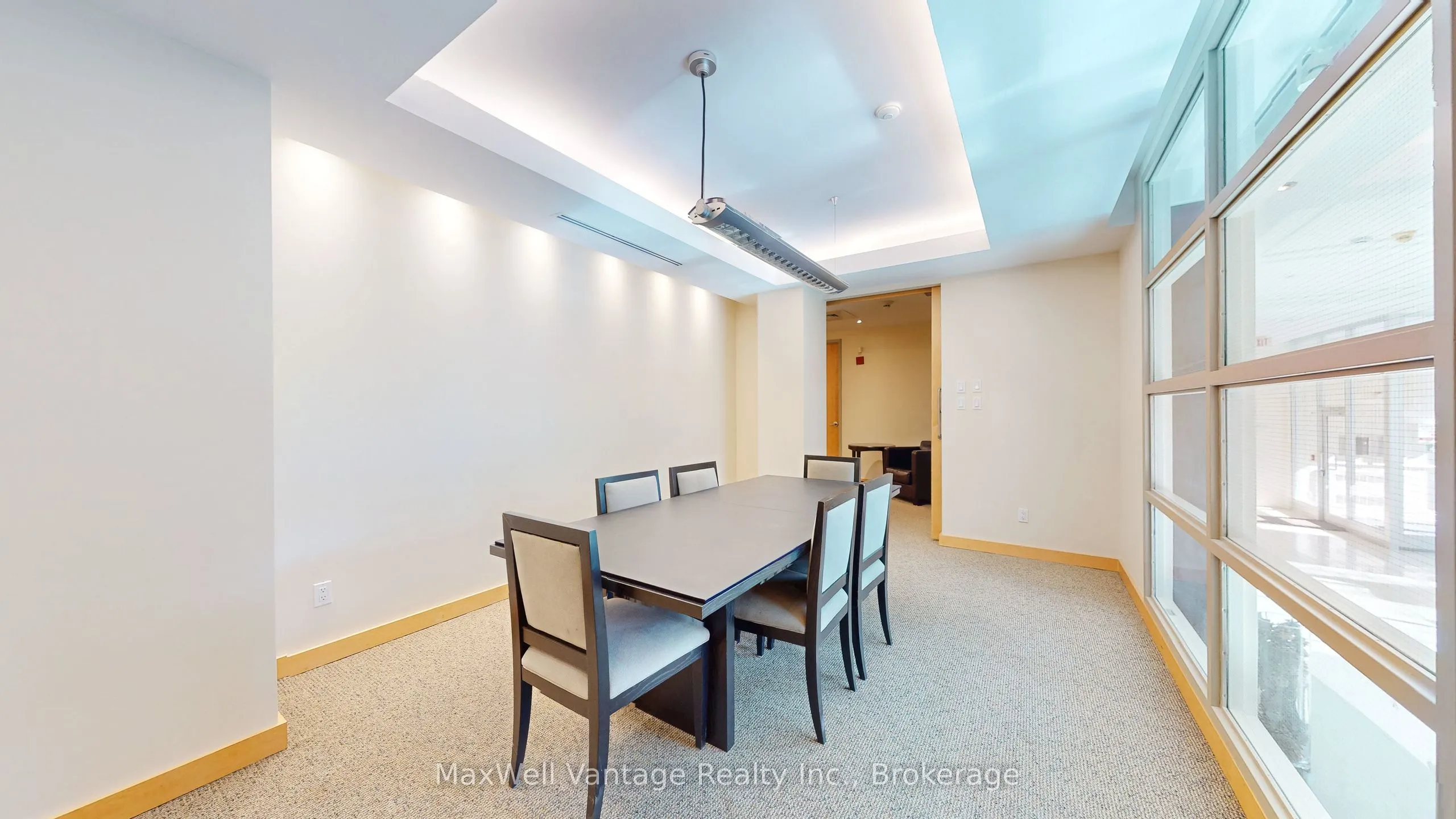 562 Eglinton Avenue E #403