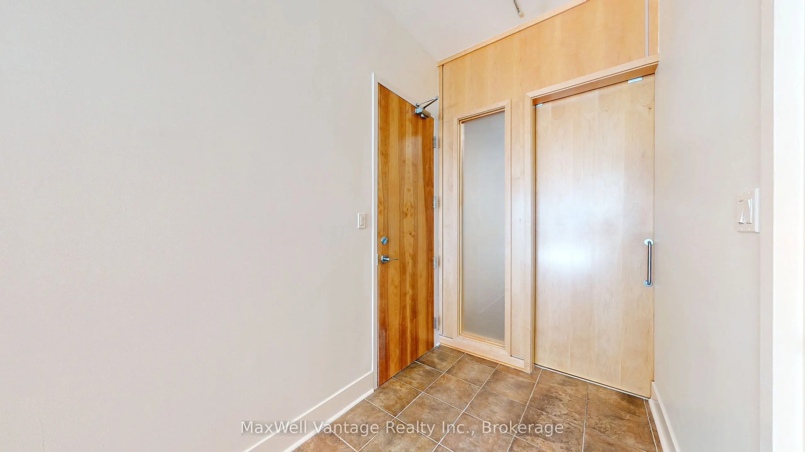 562 Eglinton Avenue E #403
