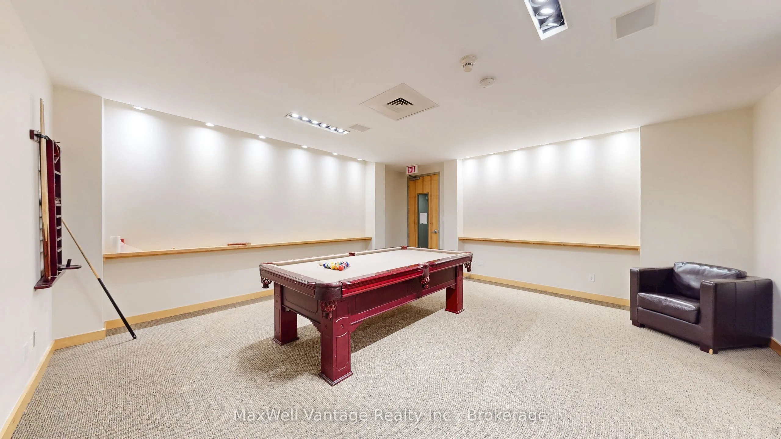 562 Eglinton Avenue E #403