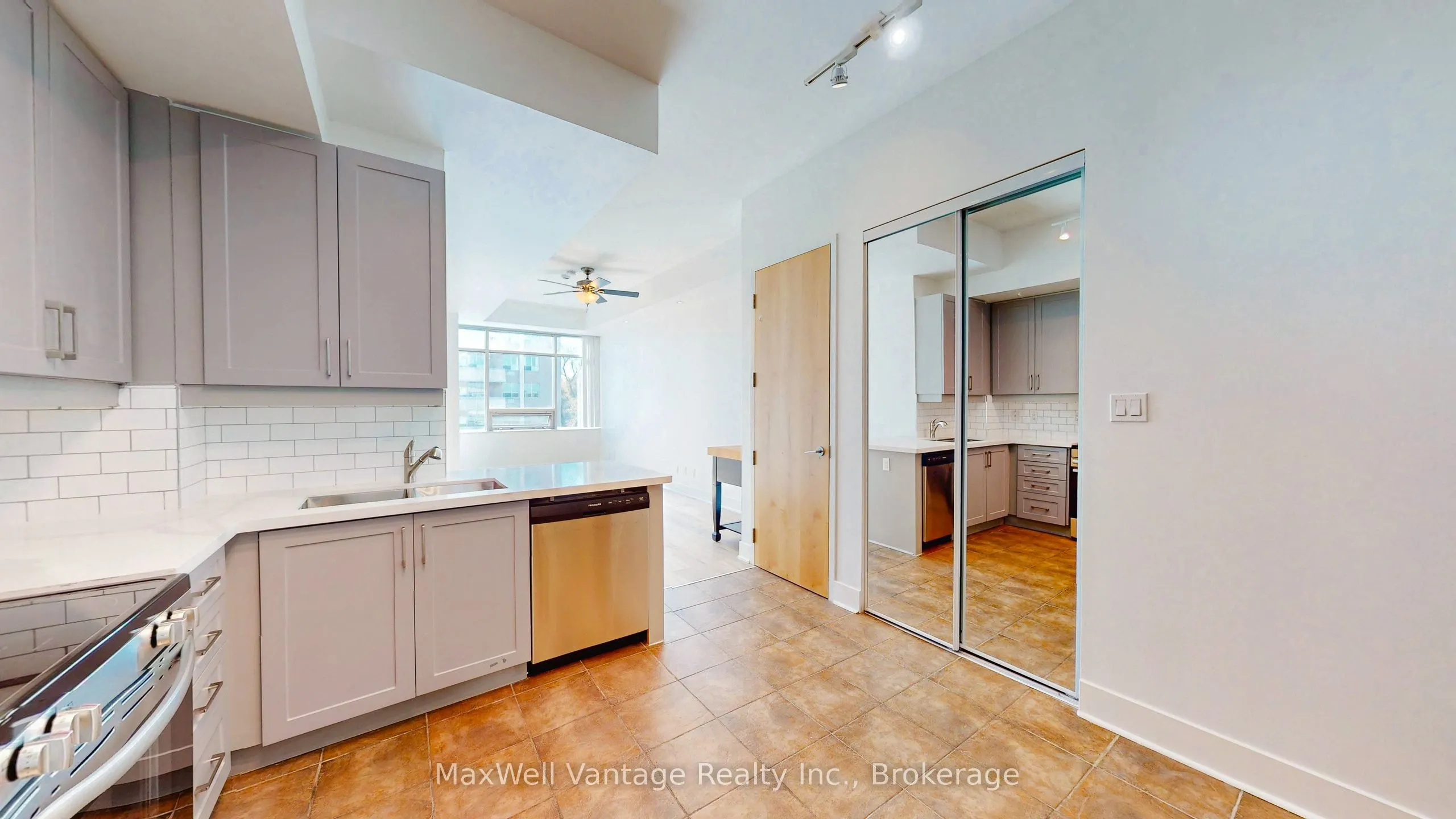 562 Eglinton Avenue E #403
