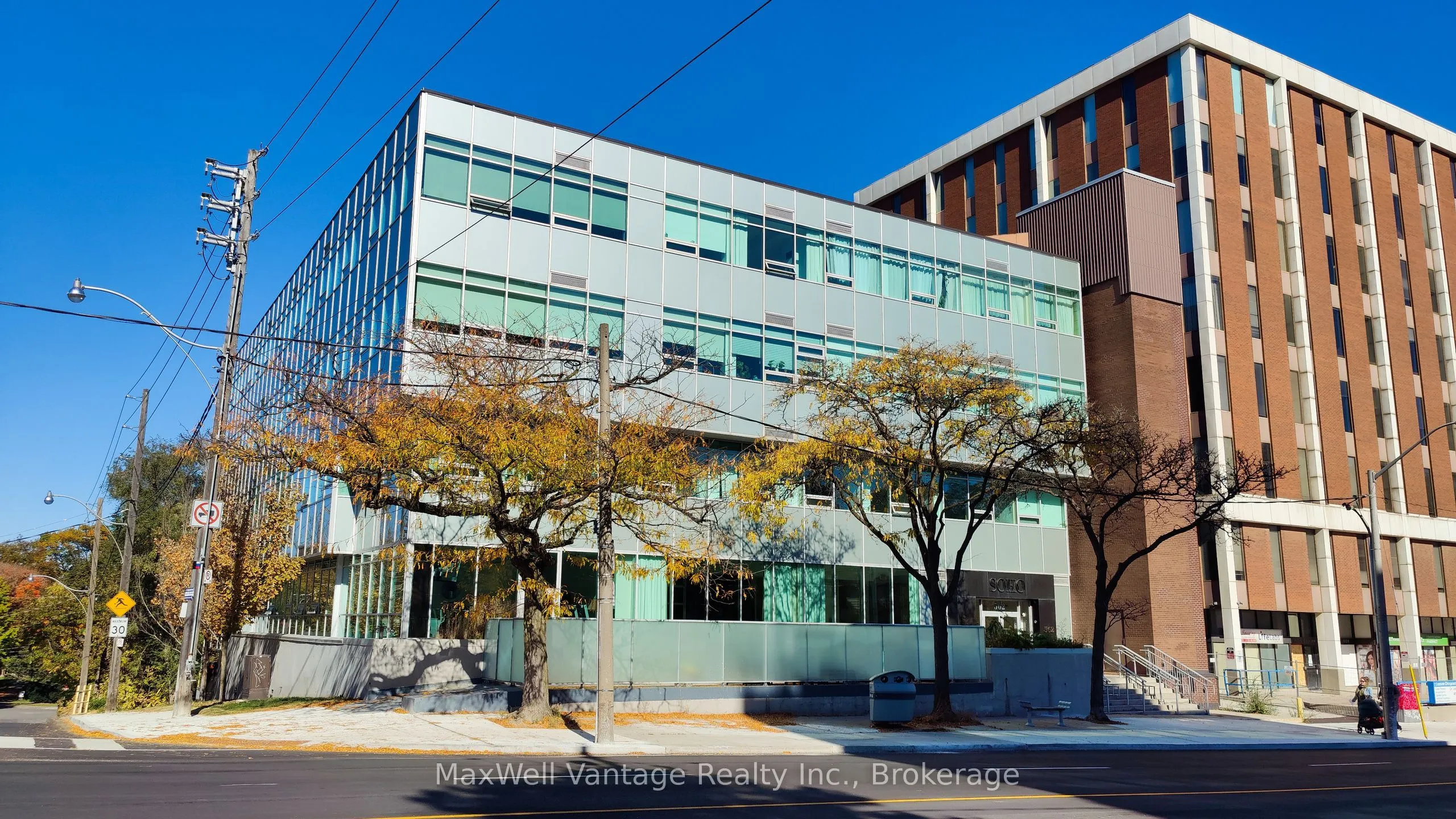 562 Eglinton Avenue E #403