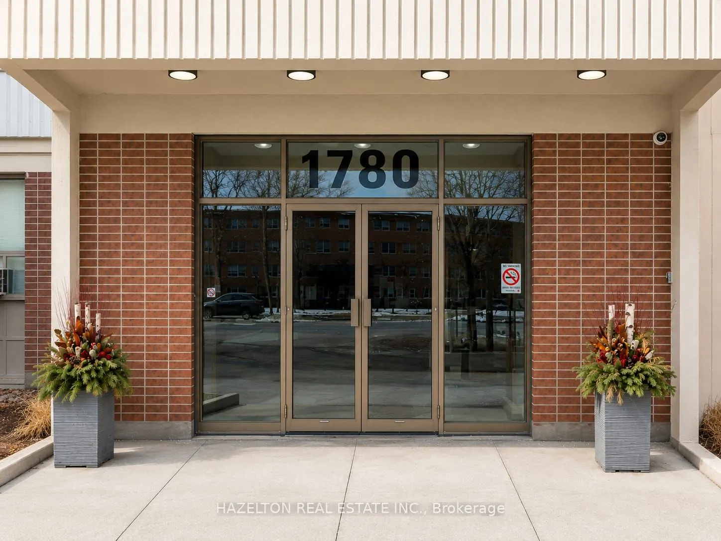 1780 Victoria Park Avenue #405
