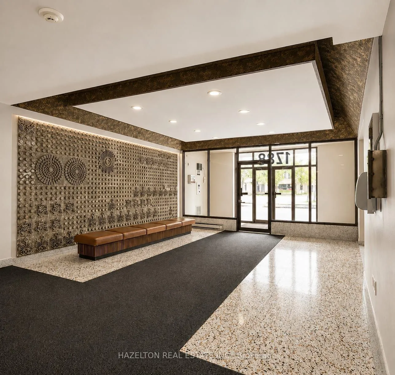 1780 Victoria Park Avenue #405