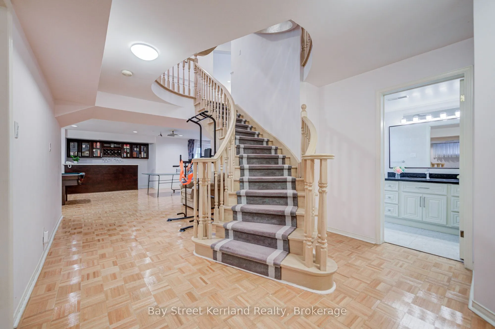 136 Nipigon Avenue
