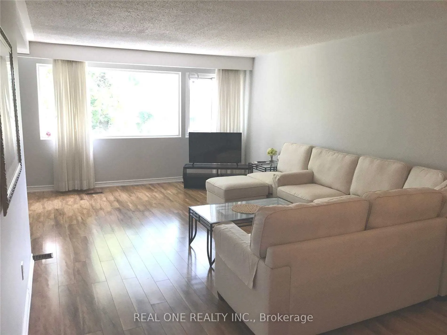 124 Angus Drive