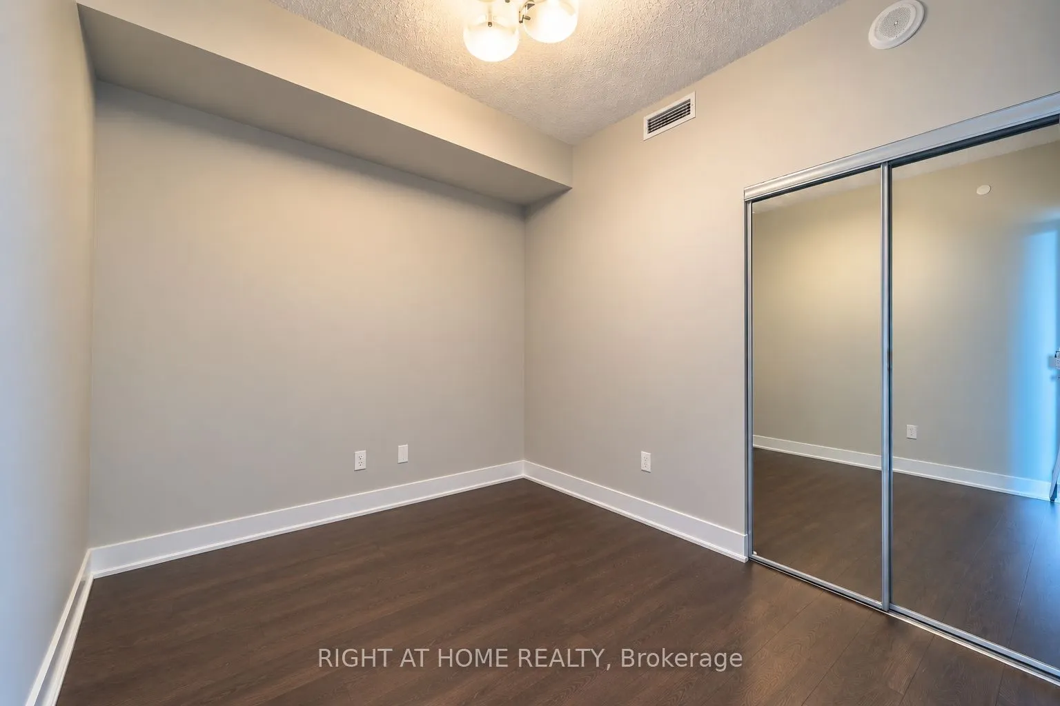 88 Sheppard Avenue E #3003