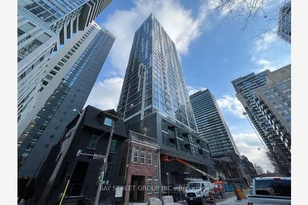 65 Mutual Street #1805