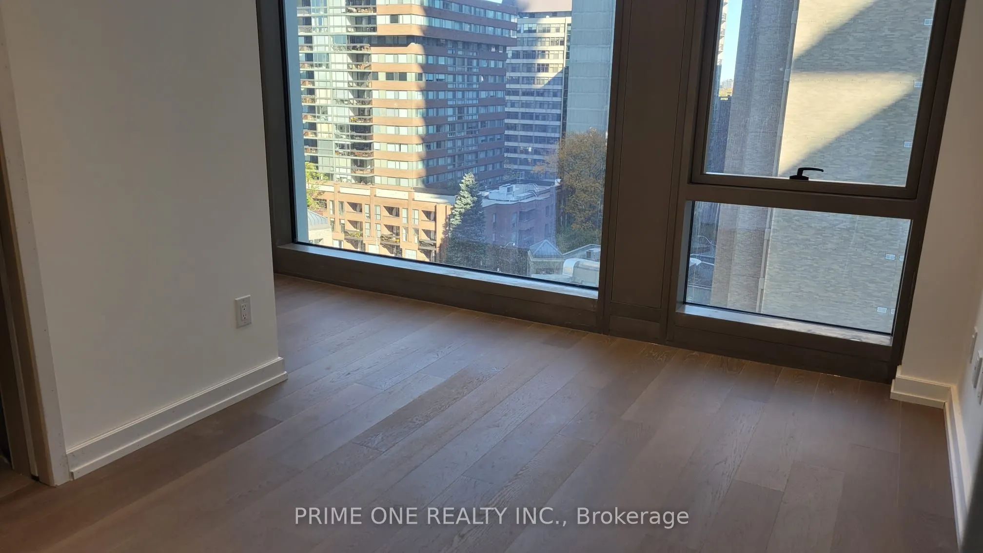 1315 Bay Street #905