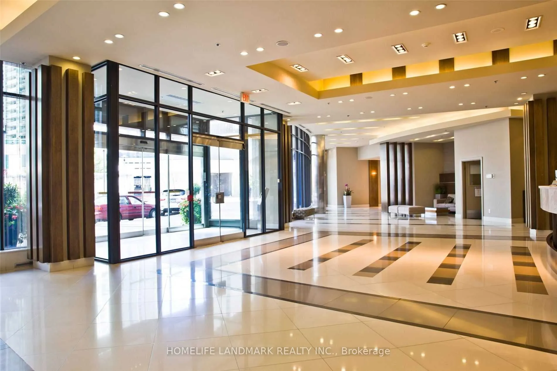 33 Bay Street #601