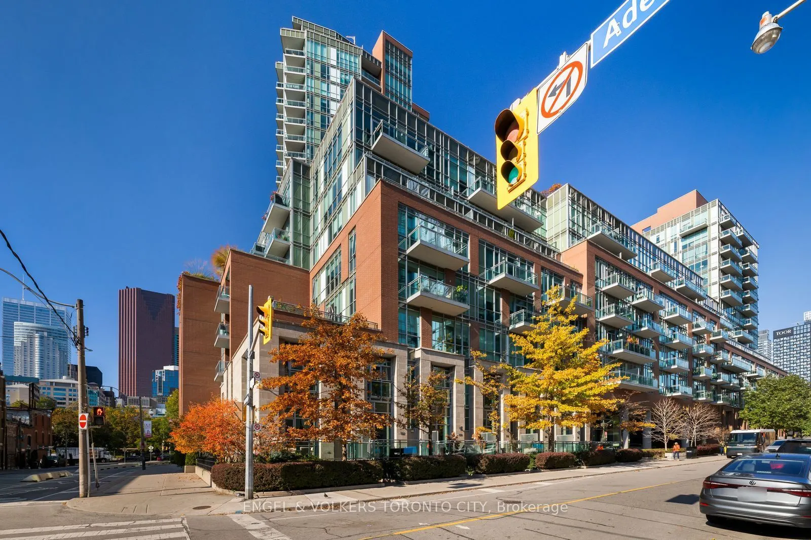 112 George Street #S817
